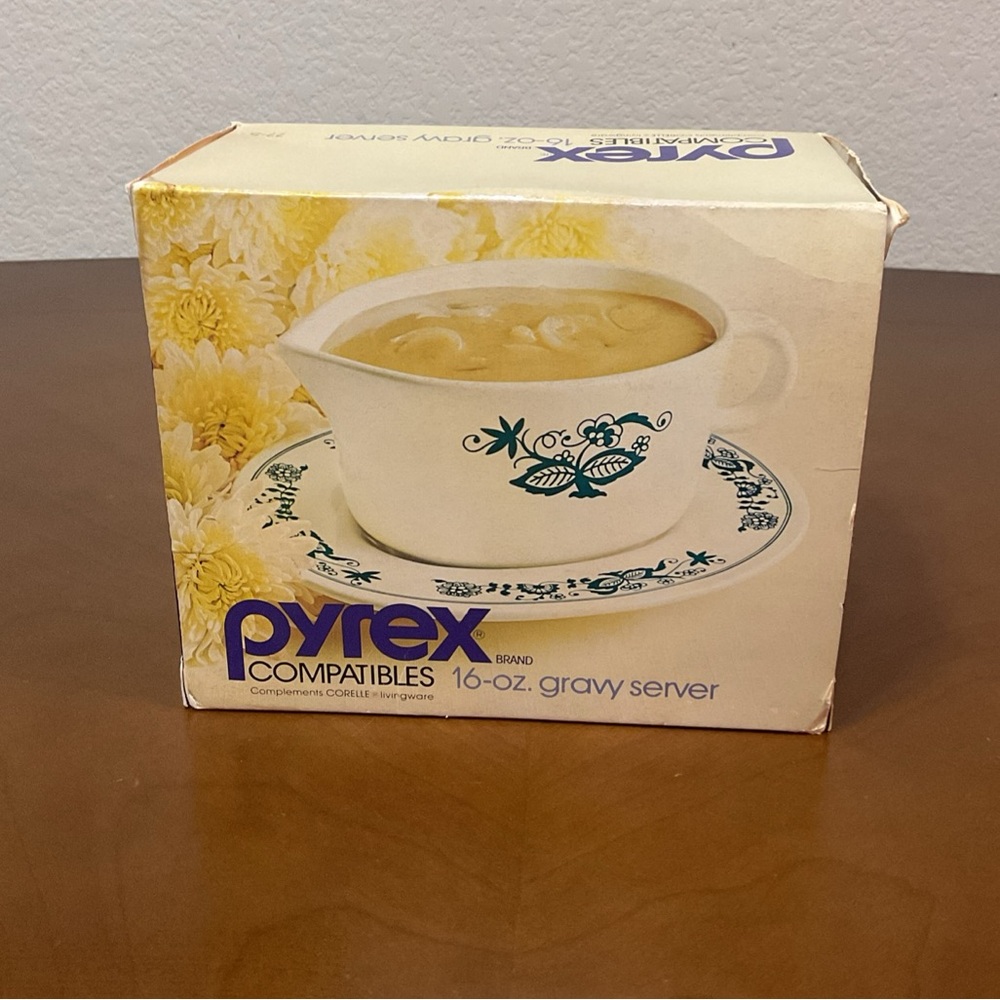 Pyrex Blue and White Cookware Set for Your Kitchen